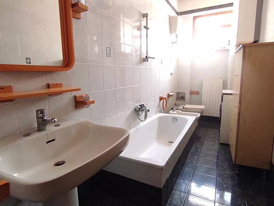 Immagine 15 di Appartamento in vendita  in Via FRANCESCO DE AMBROSIO a San Severo