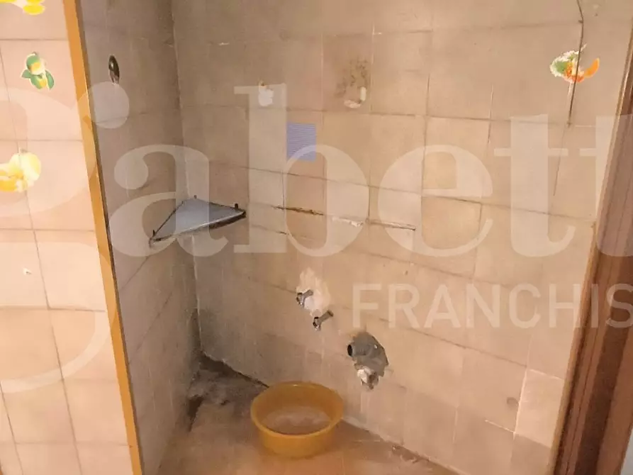 Immagine 16 di Appartamento in vendita  in Via Marigliano a Napoli