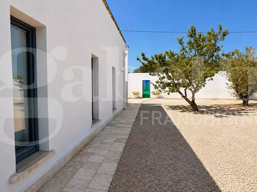 Immagine 29 di Villa in vendita  in Contrada Tamburroni, sn a Ostuni