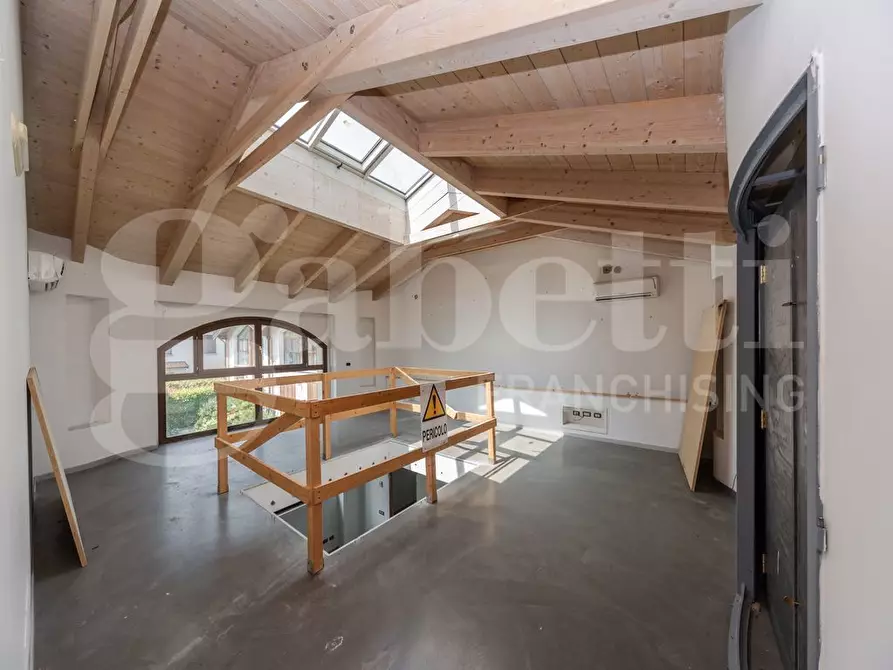 Immagine 25 di Ufficio in vendita  in Via Vezzani, 3 a Bernareggio