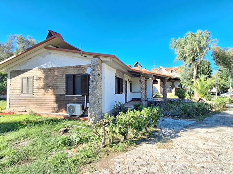 Immagine 6 di Appartamento in affitto  in Via Arco Felice a Pozzuoli