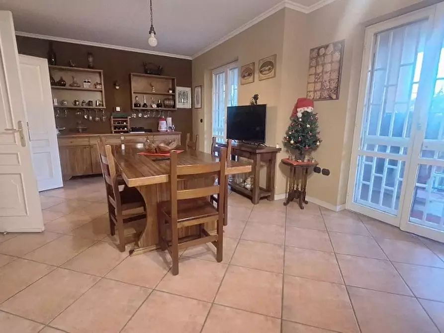 Immagine 16 di Appartamento in vendita  in Via Caprioli a Caserta