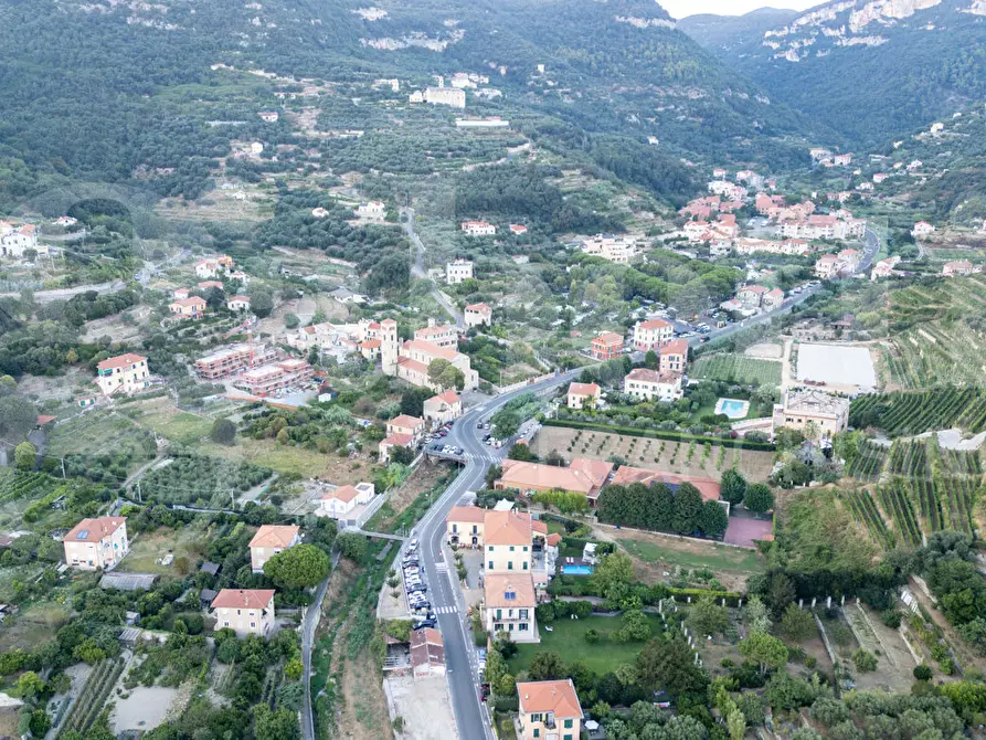 Immagine 12 di Appartamento in vendita  in Via Calvisio a Finale Ligure