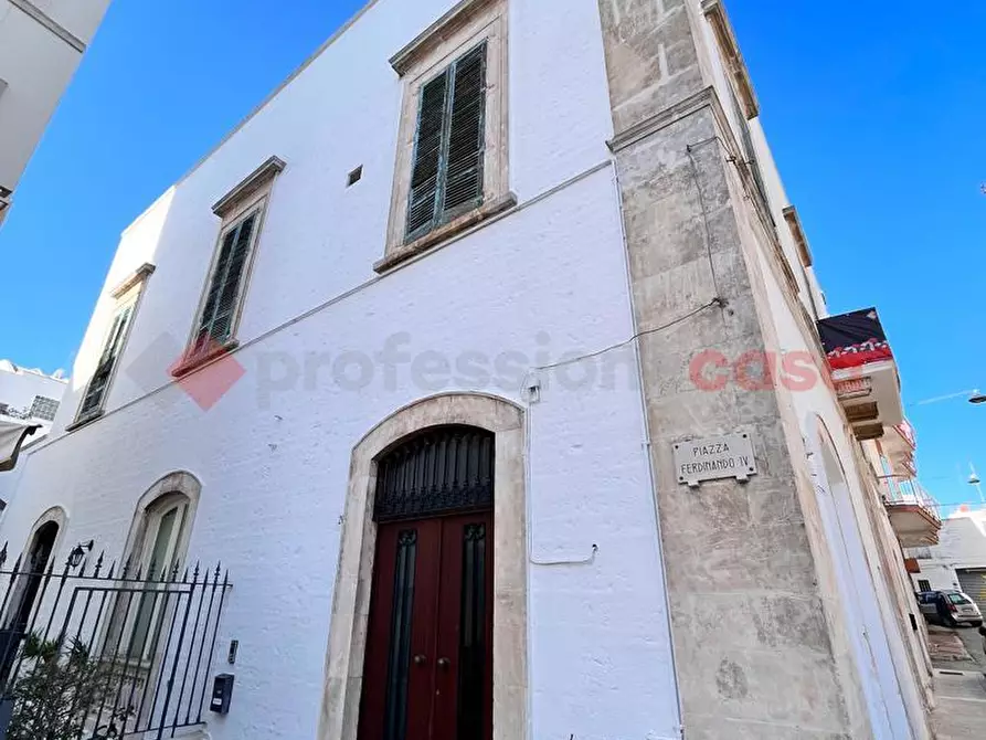 Immagine 7 di Casa indipendente in vendita  in Piazza Re Ferdinando IV di Borbone, 22 a Alberobello
