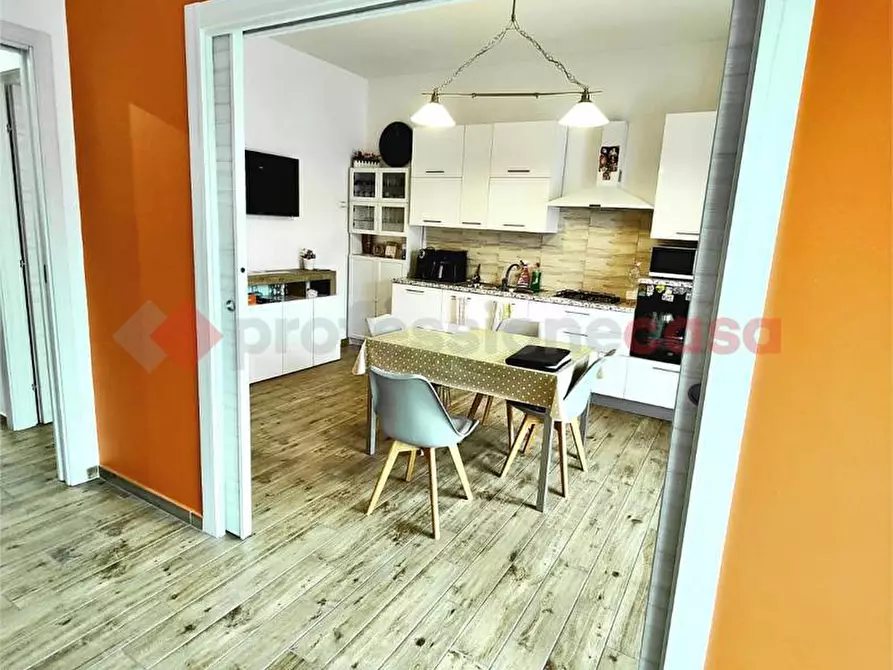 Immagine 4 di Appartamento in vendita  in Corso DE GASPERI, 296 a Bari