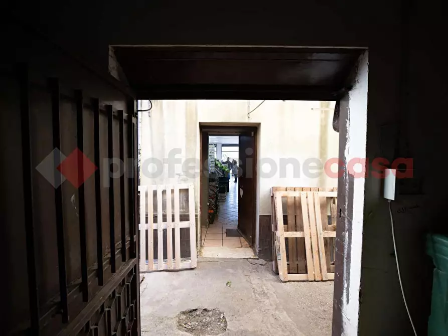 Immagine 21 di Negozio in vendita  in Via Casilina 62, 138 a Anagni