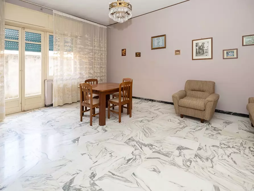 Immagine 5 di Appartamento in vendita  in Via OBERDAN, 10 a Ragusa