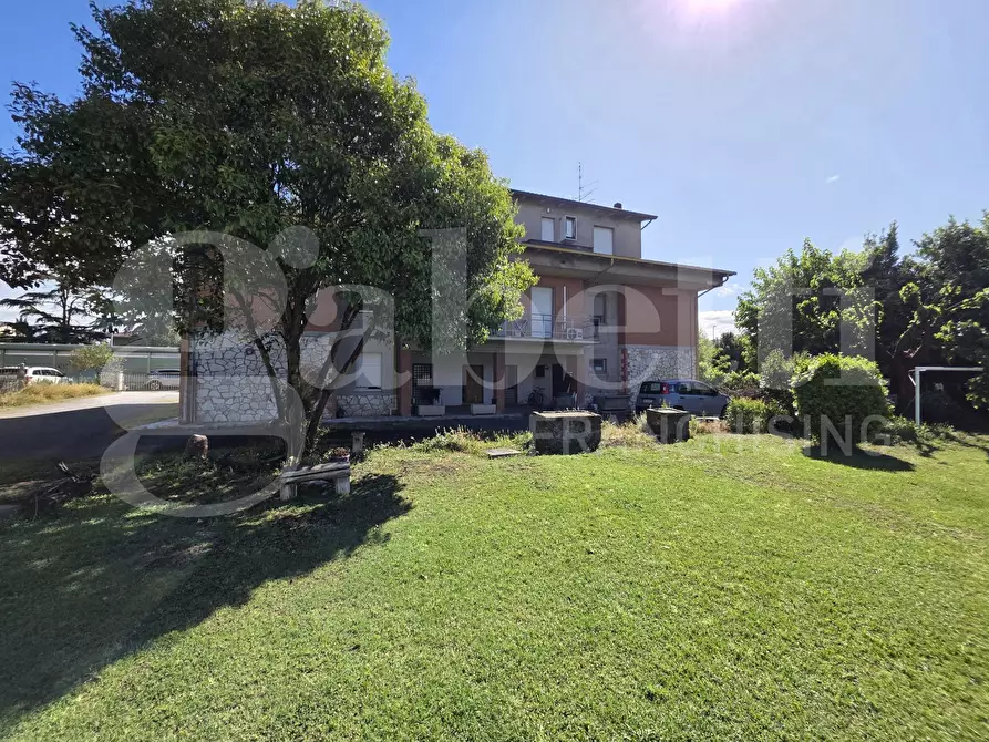 Immagine 4 di Appartamento in vendita  in Via Francesco Petrarca, 5 a Torgiano
