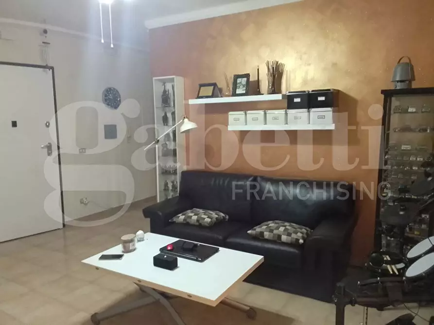 Immagine 4 di Appartamento in vendita  in Piazza G.B.TEDESCO, 22 a Taranto