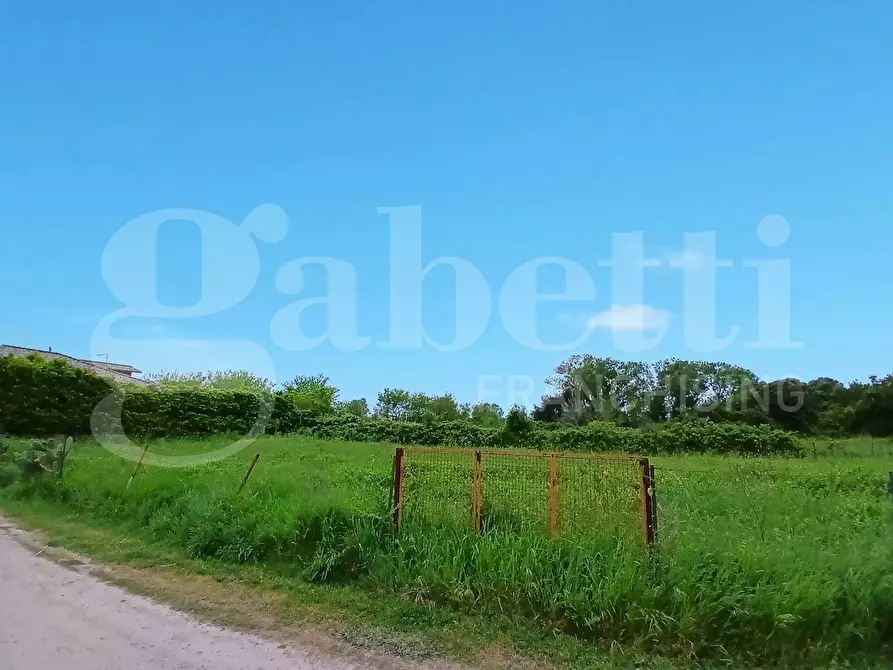 Immagine 1 di Terreno residenziale in vendita  in Via Aeroporto a Capua