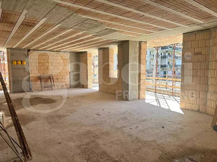 Immagine 15 di Appartamento in vendita  in Via Sandro Pertini a Trani