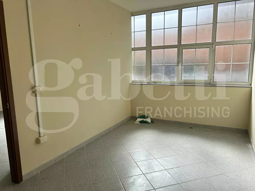 Immagine 15 di Magazzino in vendita  in Via MONSIGNOR OLINDO RUGGIERI, 34 a Martina Franca