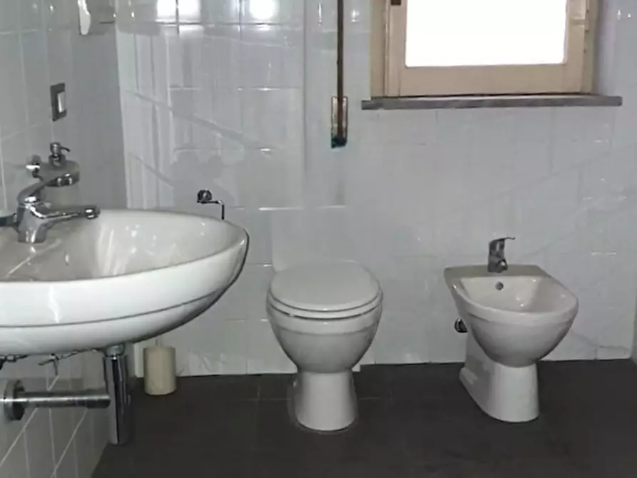 Immagine 12 di Appartamento in vendita  in Piazza Vittorio Veneto, 20 a Palermo