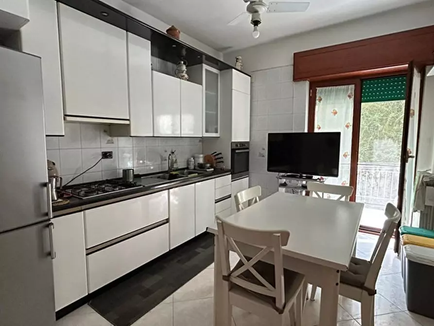 Immagine 7 di Appartamento in vendita  in Via Michele Guadagno a Napoli