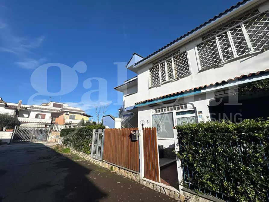 Immagine 1 di Appartamento in vendita  in Via dei canarini, 84 a Ardea