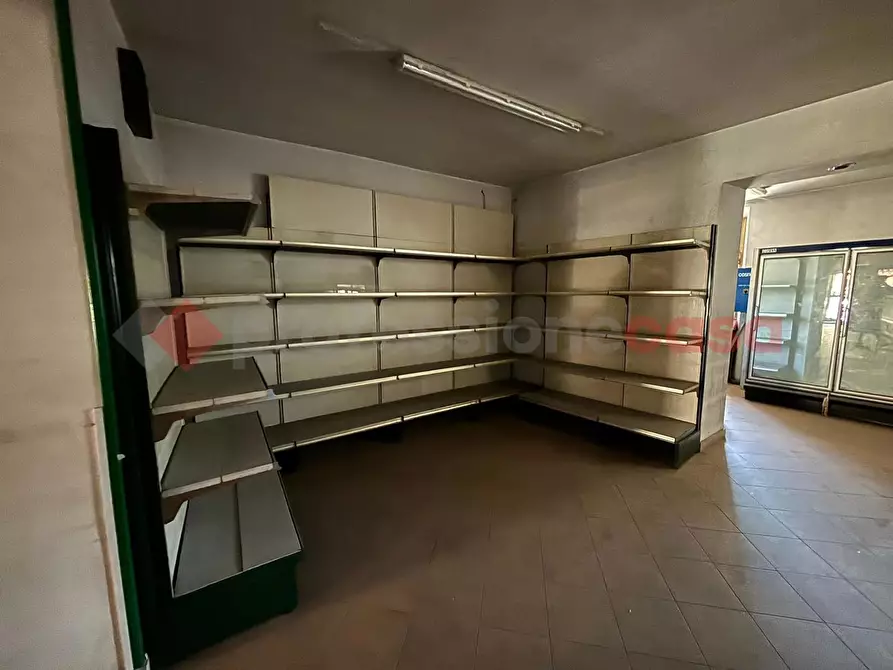 Immagine 13 di Negozio in affitto  in Strada Vittorio Emanuele, snc a Anagni