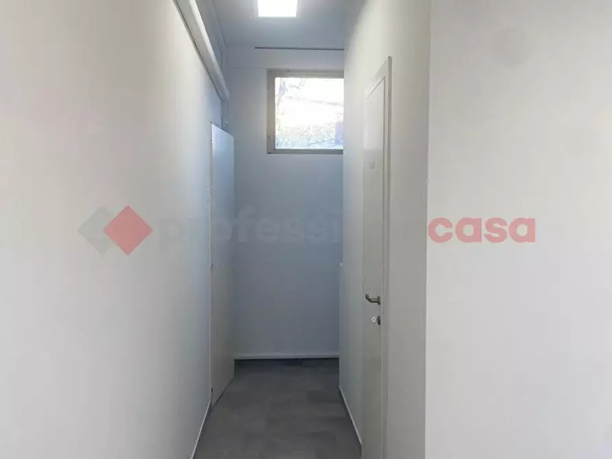 Immagine 7 di Negozio in vendita  in Via Grieco a Montelupo Fiorentino