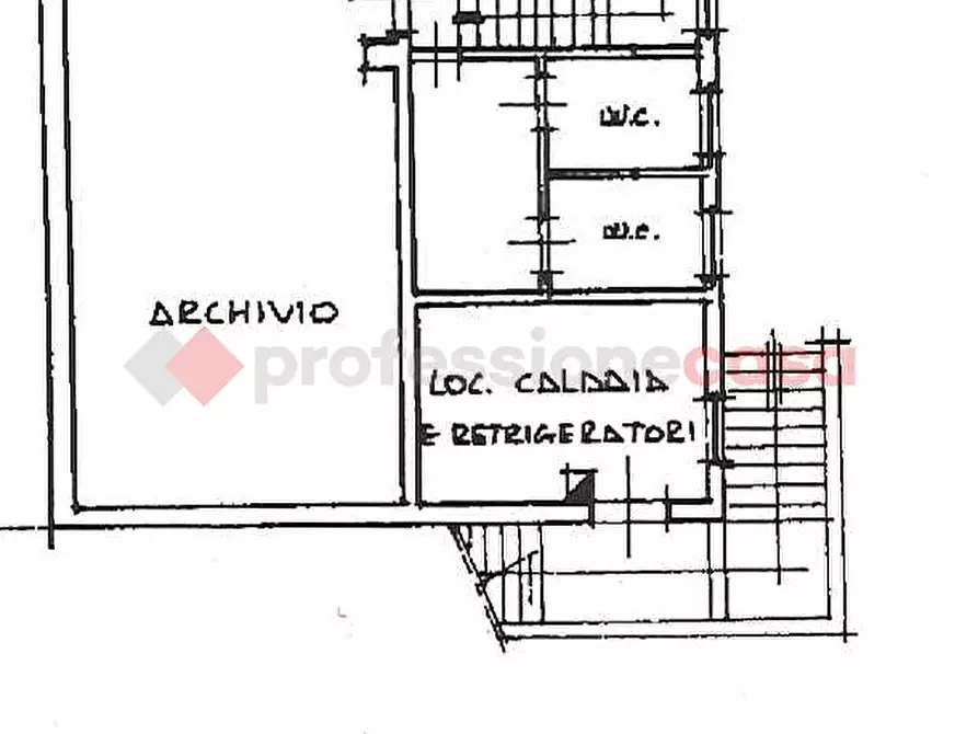 Immagine 9 di Ufficio in vendita  in Via del castello, 36 a Villa Basilica