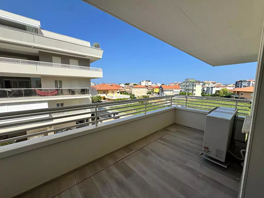 Immagine 13 di Appartamento in vendita  in Via Isonzo, snc a Tortoreto