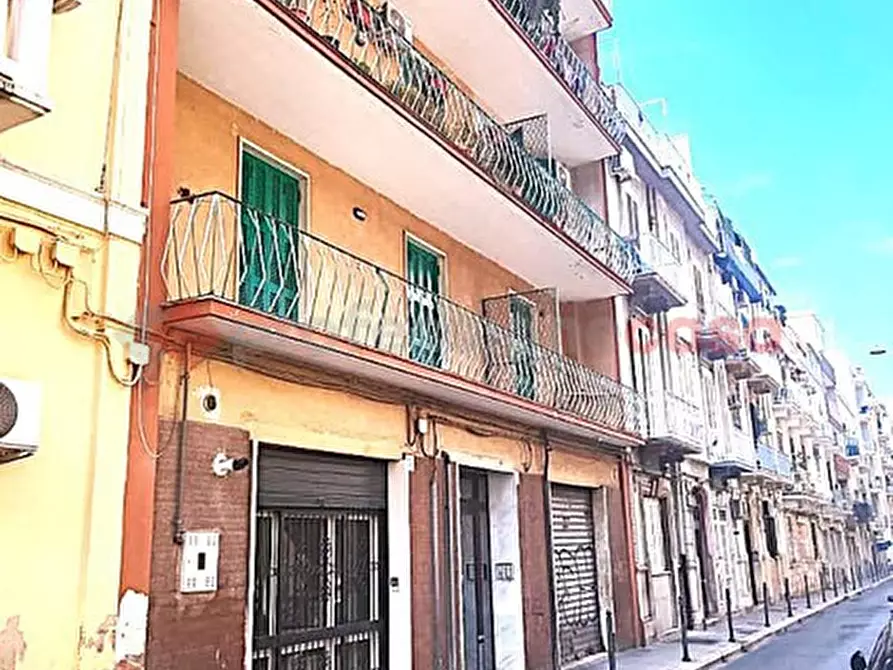 Immagine 11 di Appartamento in vendita  in Via CASTROMEDIANO a Bari