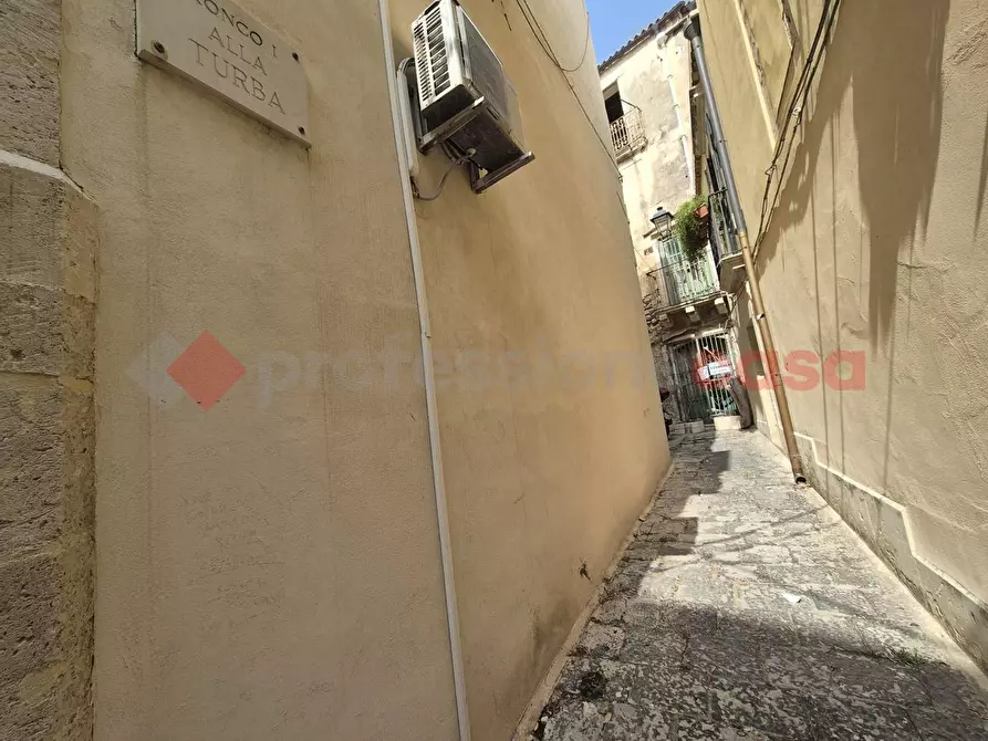 Immagine 5 di Attività commerciale in vendita  in Via Roma, 93 a Siracusa
