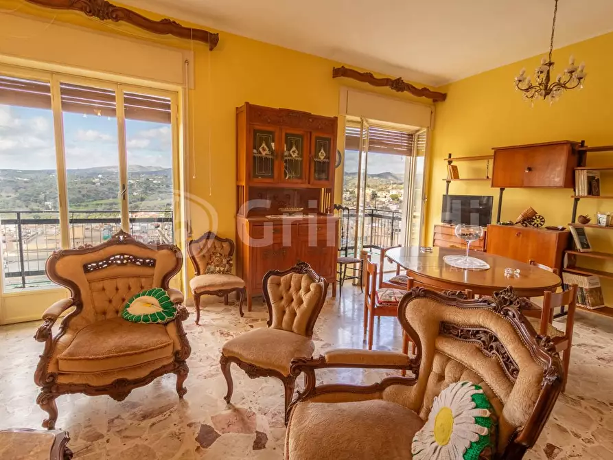 Immagine 2 di Appartamento in vendita  in Via Vespucci, 49 a Noto