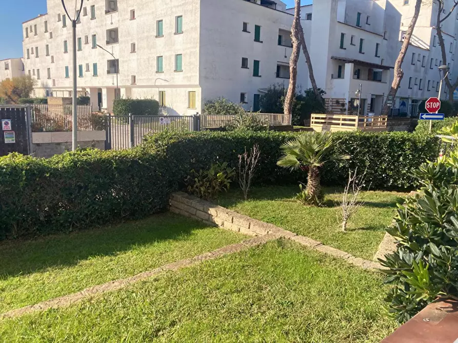 Immagine 36 di Bar / Ristorante in vendita  in Viale dellâerica a Cellole