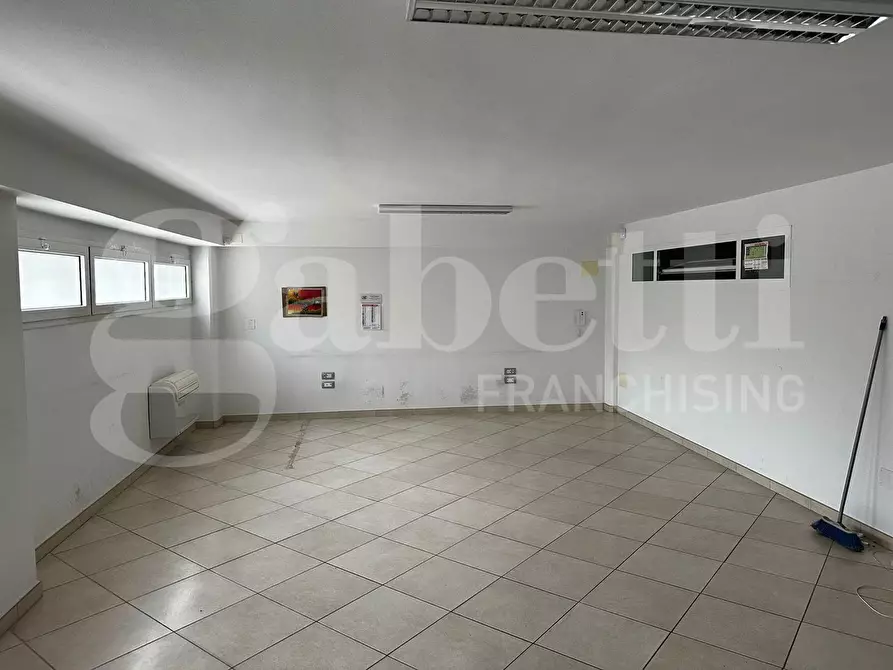 Immagine 14 di Appartamento in affitto  in Via Sarcedote Di Leo a Bisceglie