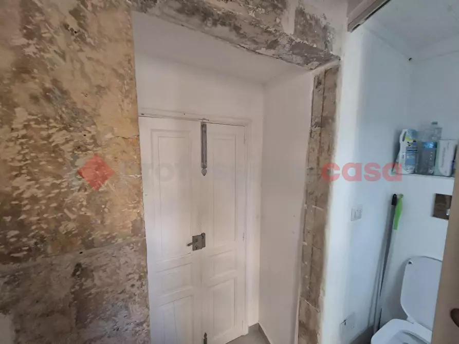 Immagine 9 di Attività commerciale in vendita  in Via Roma, 93 a Siracusa