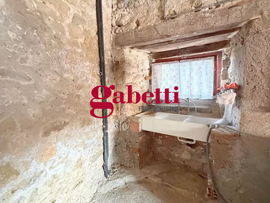 Immagine 16 di Appartamento in vendita  in Via Borgo Mazzini a Talamello