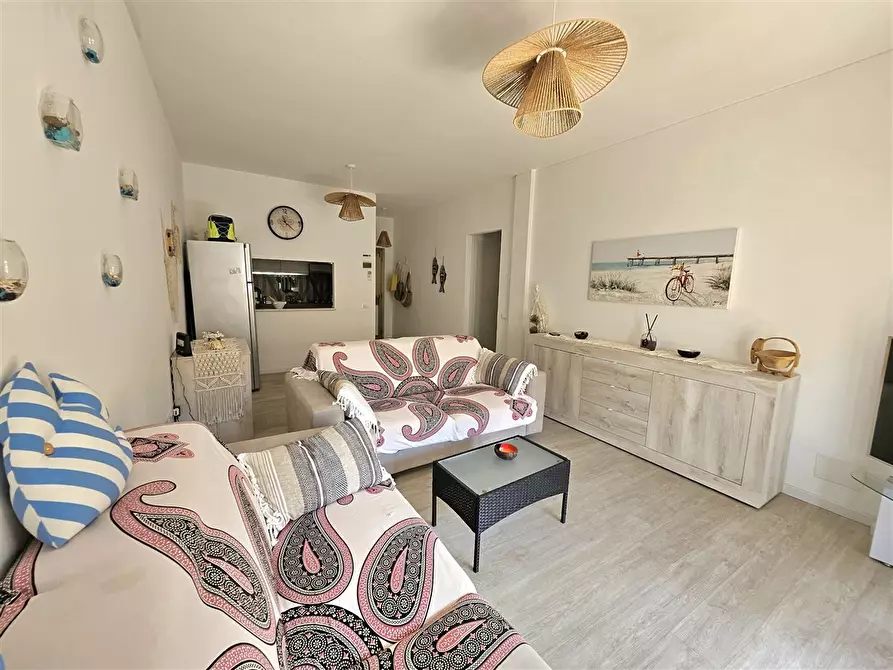 Immagine 3 di Appartamento in vendita  in Via DEL BALICO, 1 a Massa