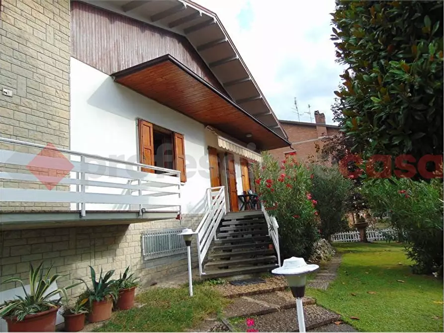 Immagine 1 di Casa bifamiliare in vendita  in Via Michelangelo Bonarroti a Scandiano