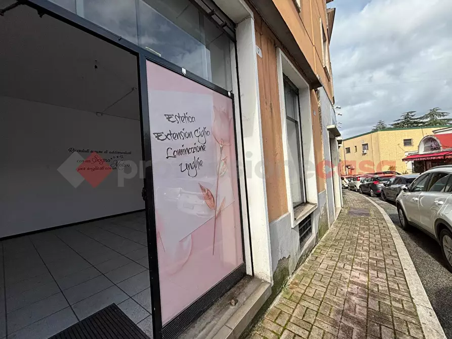 Immagine 17 di Negozio in affitto  in Via Sorbero, 7 a Colleferro