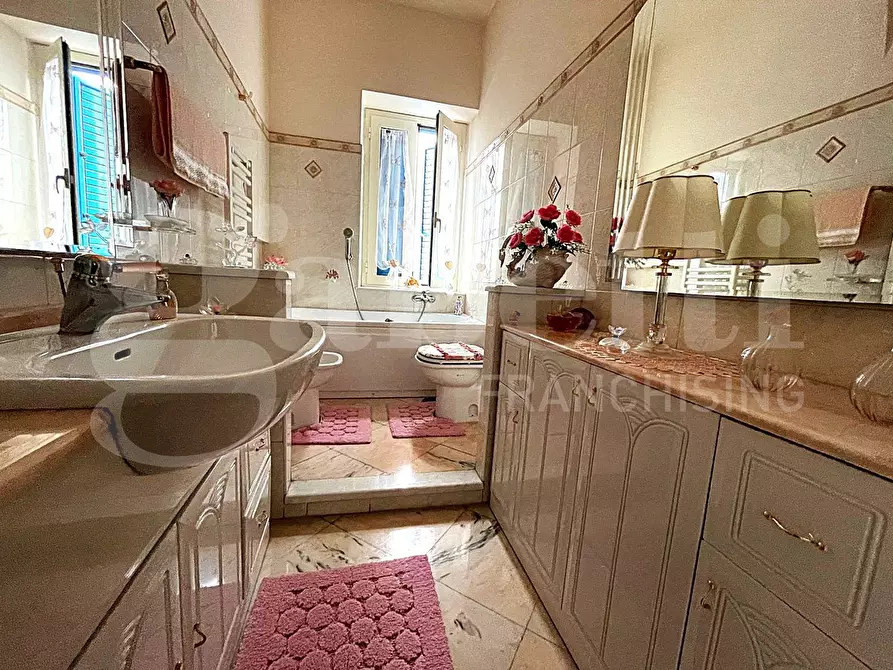 Immagine 22 di Appartamento in vendita  in Via Lungomare G. Caboto, 216 a Gaeta