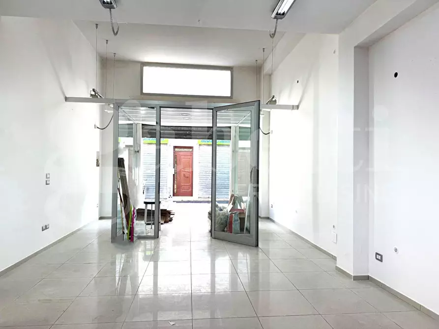Immagine 3 di Negozio in affitto  in Via Garibaldi, 35 a Porto Cesareo