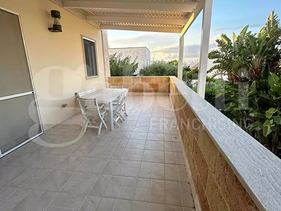 Immagine 36 di Villa in vendita  in Via Lisbona a Carovigno