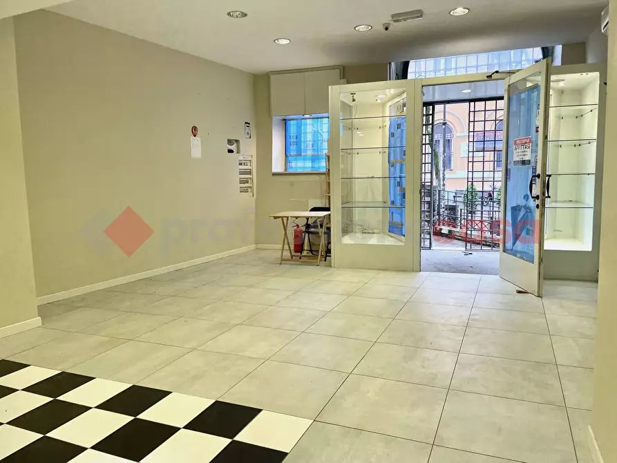 Immagine 9 di Negozio in affitto  in Via del Circo, 19 a Perugia