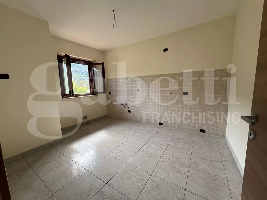 Immagine 23 di Casa bifamiliare in vendita  in Via SS4bis, 74 a Rieti