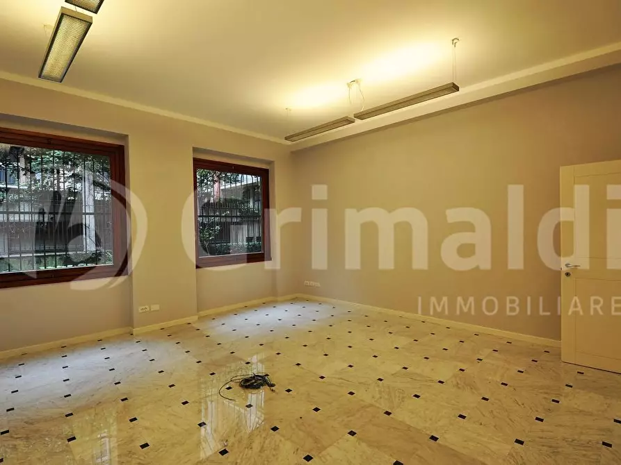 Immagine 16 di Ufficio in affitto  in Via Foro Buonaparte, 12 a Milano