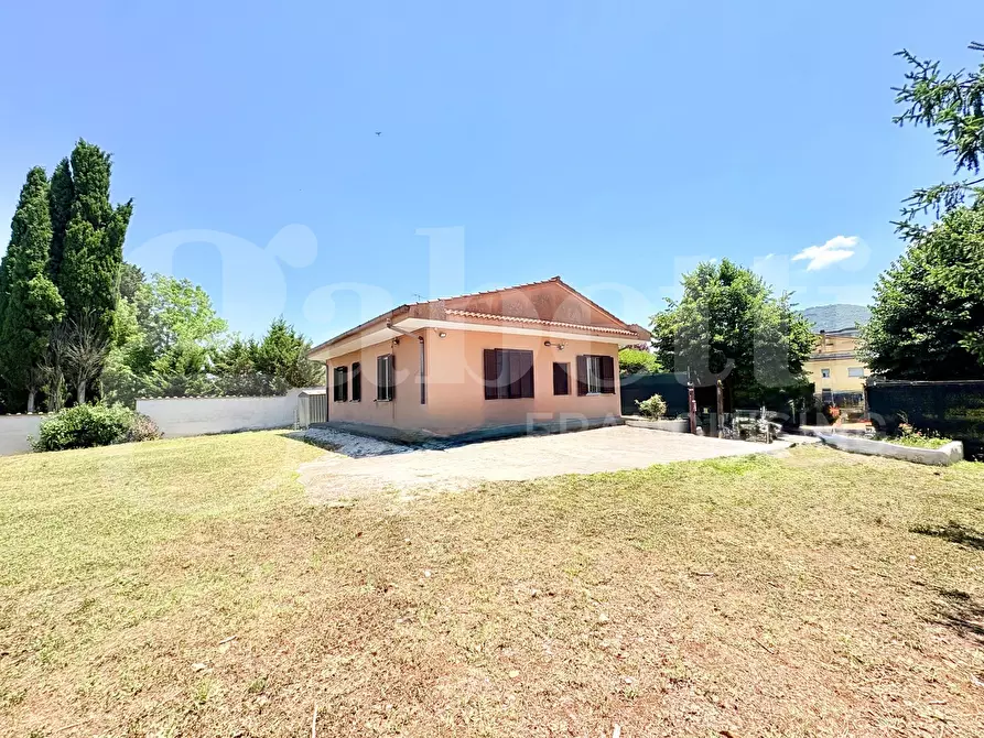 Immagine 1 di Villa in affitto  in Via Latina, 27 a Colleferro