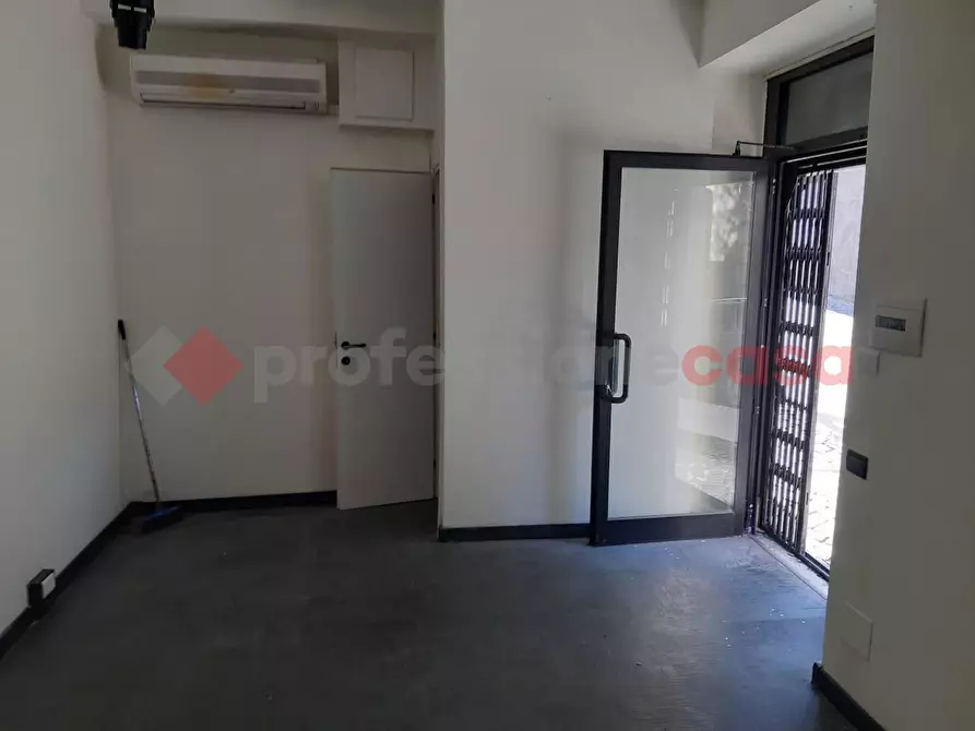 Immagine 1 di Negozio in affitto  in Via Vittorio Emanuele, 135 a Anagni