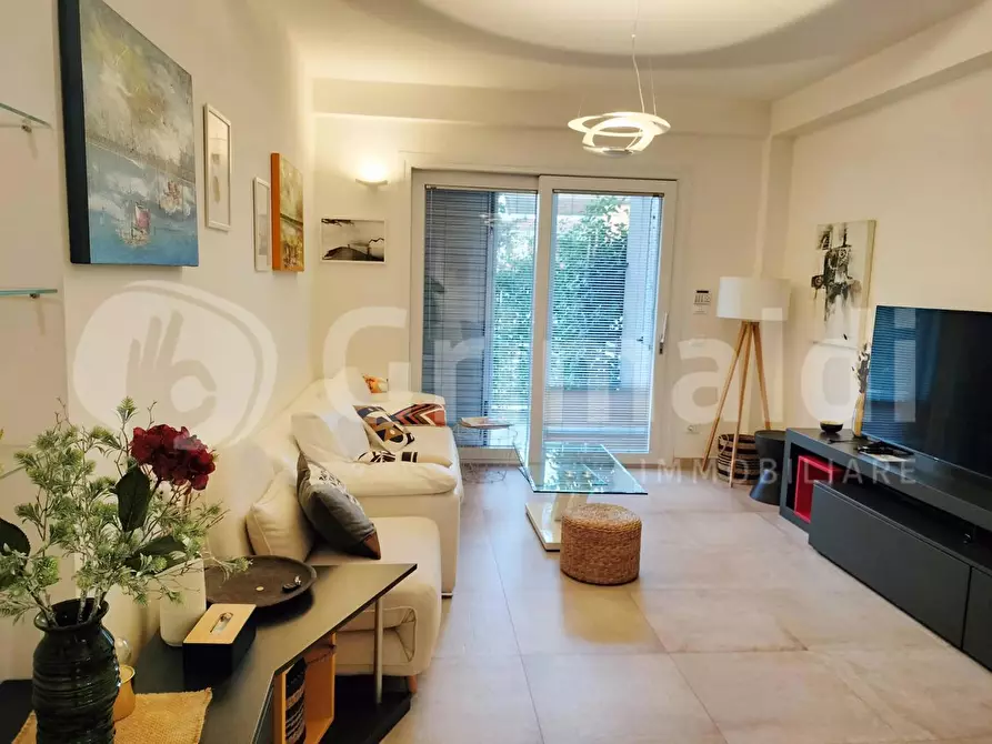 Immagine 1 di Appartamento in vendita  in Via G. MATTEOTTI, 1350 a Montignoso