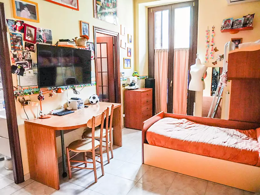 Immagine 7 di Appartamento in vendita  in Via Leone Marsicano a Napoli