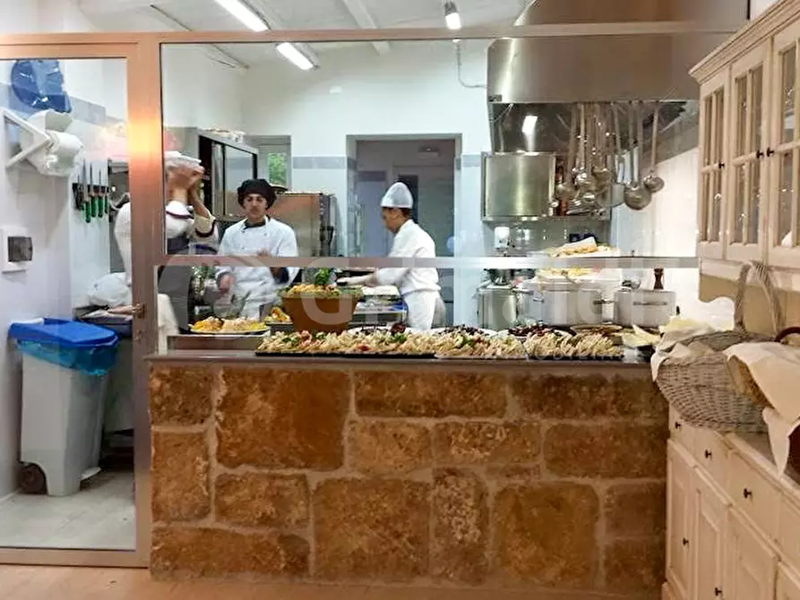 Immagine 8 di Bar / Ristorante in affitto  in Via SP19 a Noto