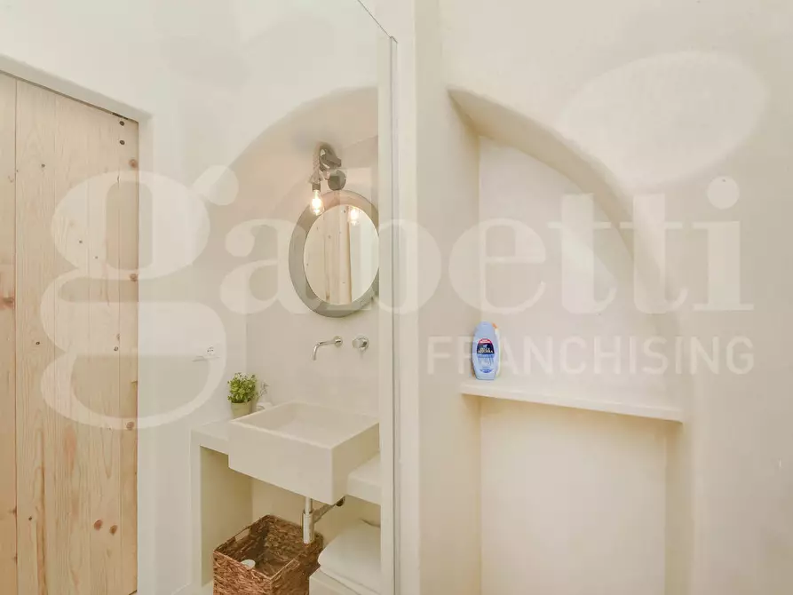 Immagine 6 di Casa indipendente in vendita  in Via GiosuÃ¨ Carducci, sn a Ostuni