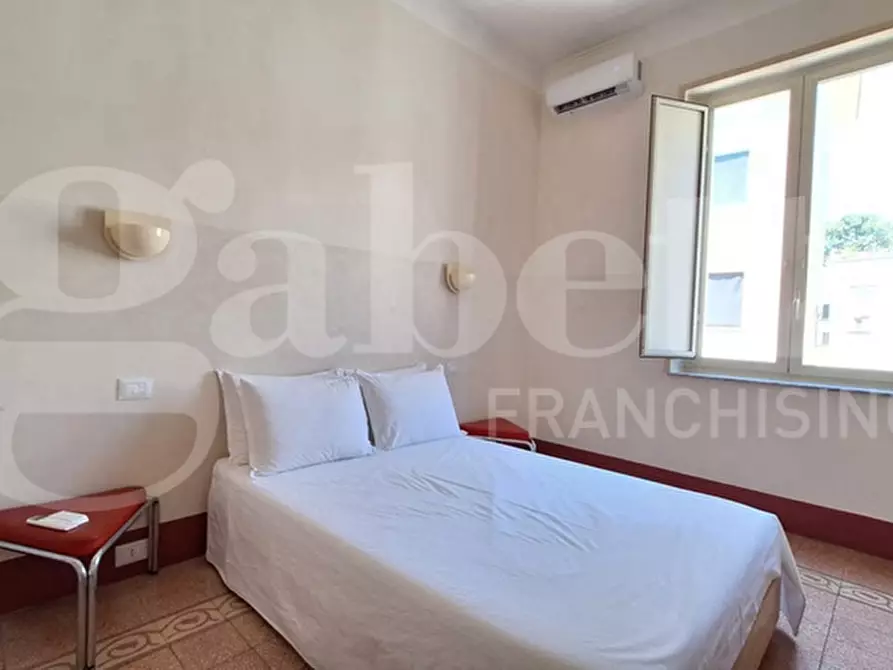 Immagine 9 di Appartamento in vendita  in Via Giacinto Albino, 20 a Napoli