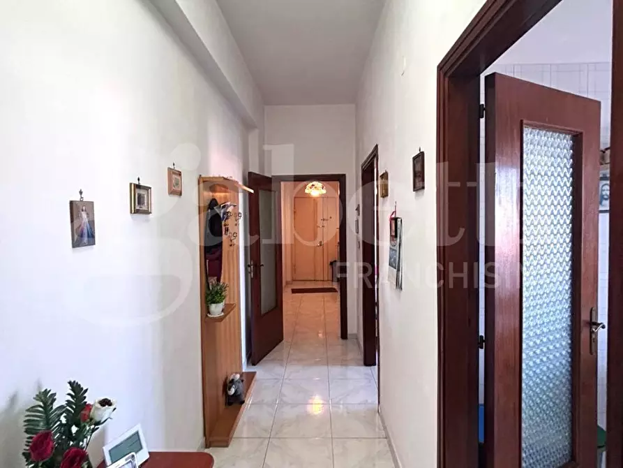 Immagine 12 di Appartamento in vendita  in Via Parmenide a Napoli
