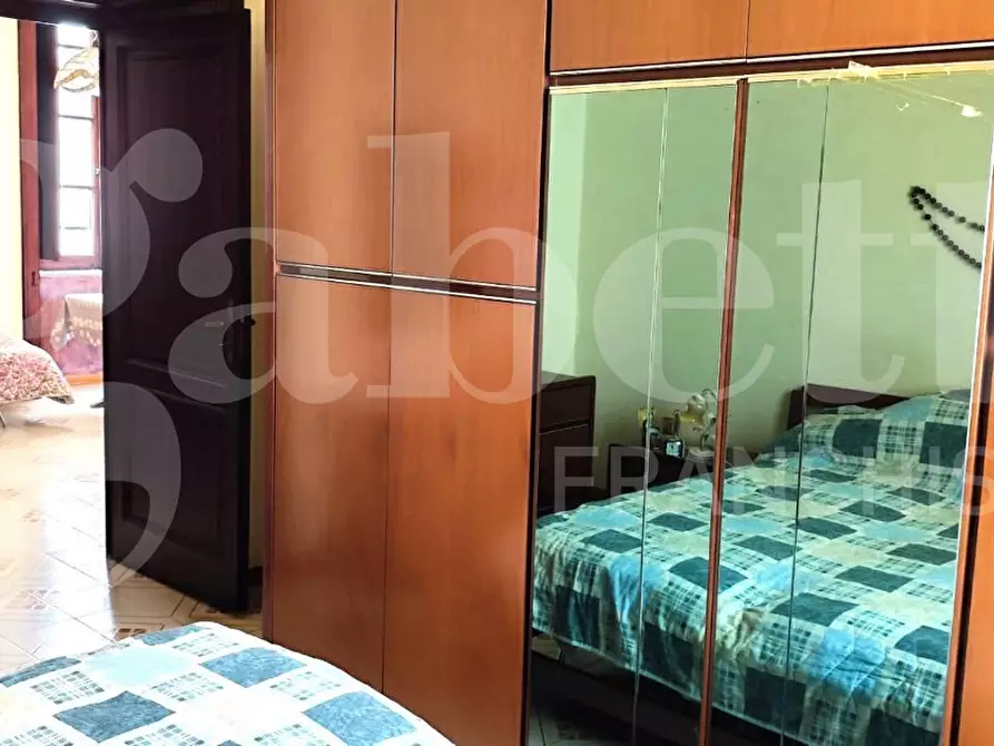 Immagine 12 di Appartamento in vendita  in Piazza Garibaldi, 101 a Napoli