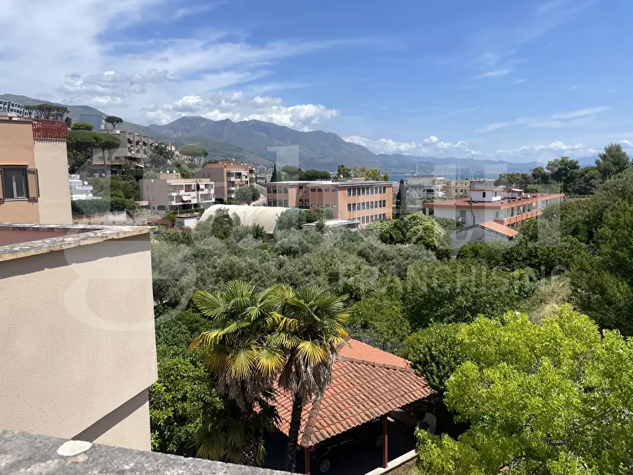 Immagine 47 di Casa trifamiliare in vendita  in Via Calegna, 51 a Gaeta