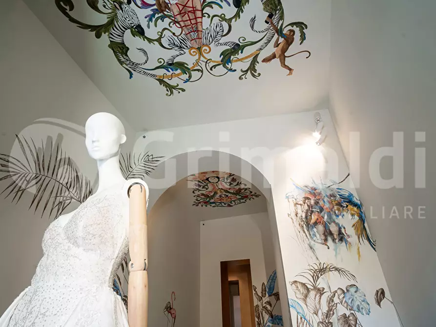 Immagine 31 di Negozio in vendita  in Piazza Annunziata, 12 a Marigliano